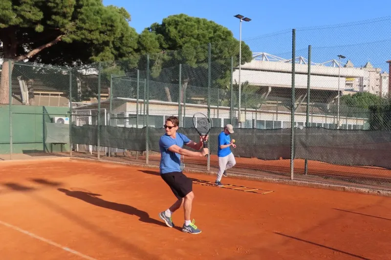 tennis-equipment-semi-1-1200×800 اموزش نیمه خصوصی تنیس